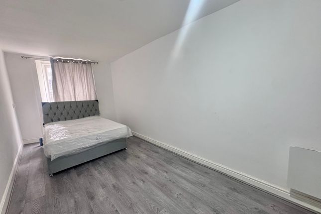 40A, Daisy Hill, DEWSBURY photo 4