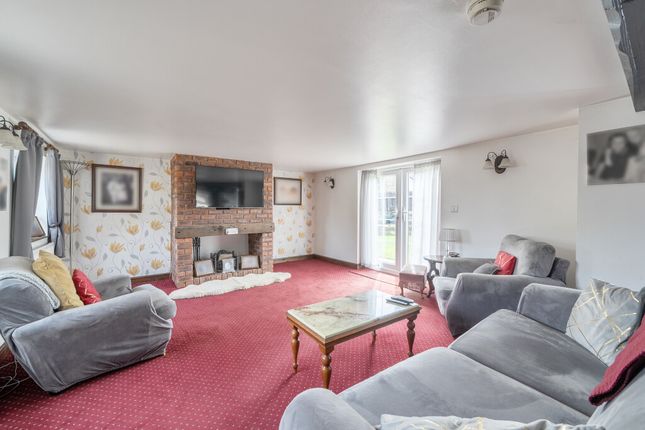 71, High Green Road, West Yorkshire photo 3