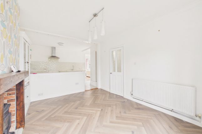 215 5th Avenue, Hull, East Riding Of Yorkshire photo 3