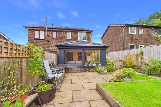 24, Osborne Way, Rossendale photo 2
