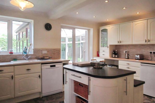 32, Pasture Way, Leeds photo 5