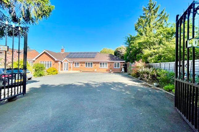 Detached bungalow for sale in Hamlet Hill, Roydon, Harlow