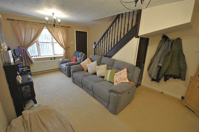 10, West Green Drive, Doncaster photo 4