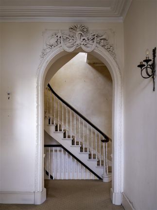 30, Clifton Hill, London photo 3