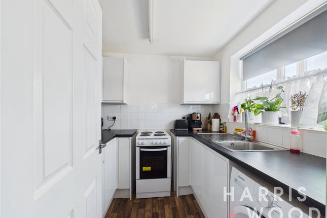 71, Constable Avenue, Essex photo 2
