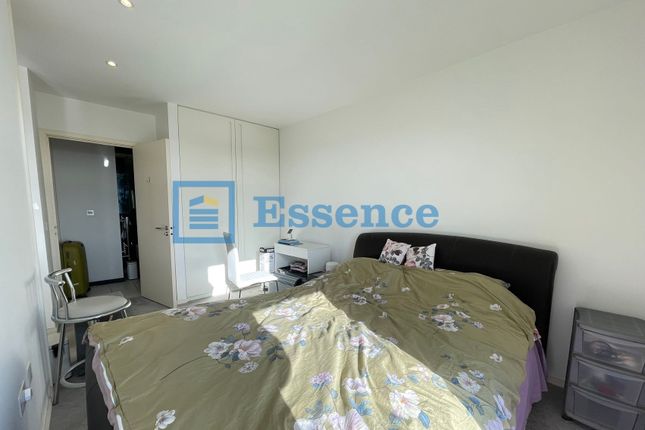 Thumbnail Flat for sale in The Cube East, 200 Wharfside Street