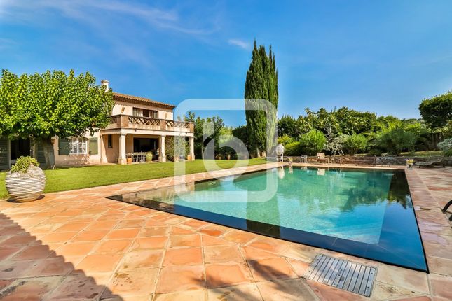 Thumbnail Property for sale in Saint Tropez, Provence-Alpes-Cote D'azur, 83990, France