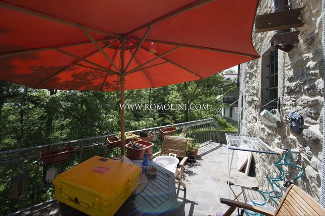 Town house for sale in Caprese Michelangelo, Tuscany, Italy