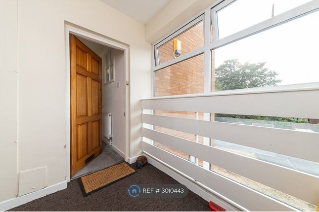 Flat, Flaxley Close Flaxley Road, Birmingham photo 2