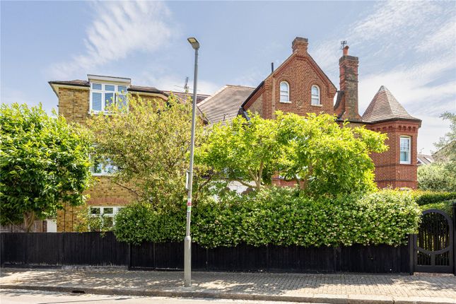 11A, Bramcote Road, London photo 2