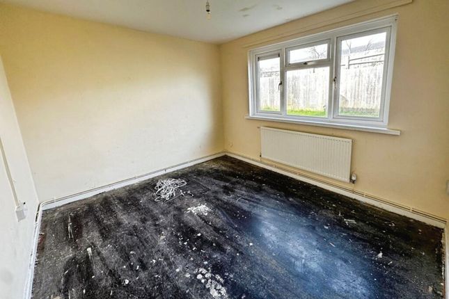 22 Protheroe Avenue, Bridgend photo 3