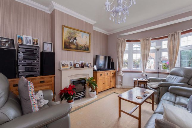 4, Westcroft, Slough photo 2