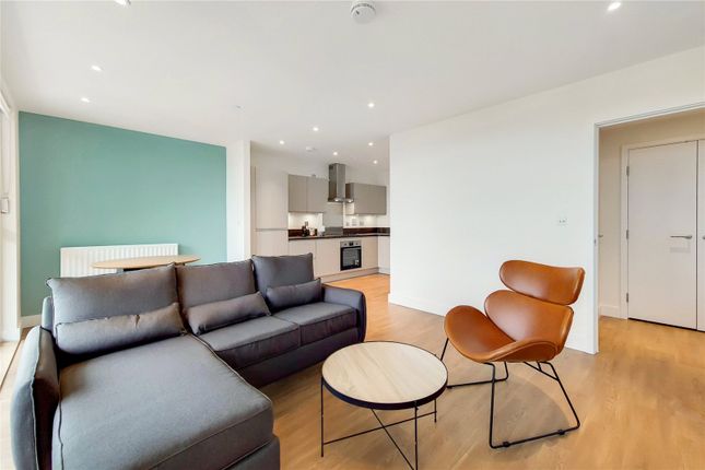 Thumbnail Flat to rent in 23 Green Street, London