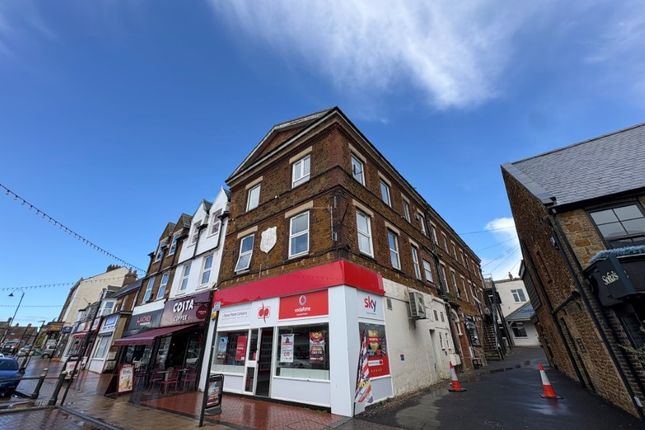 3-bed flat on Flat 3A & 3B, 24 High Street, Hunstanton, £125,000