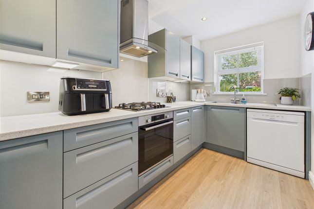 5, Sandringham Road, Brough photo 4