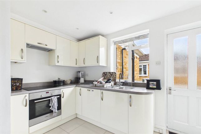 10, Abbey Court, Surrey photo 5