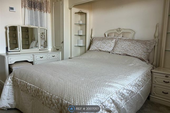 Belgrave Mansions, South Marine Drive, Bridlington photo 3