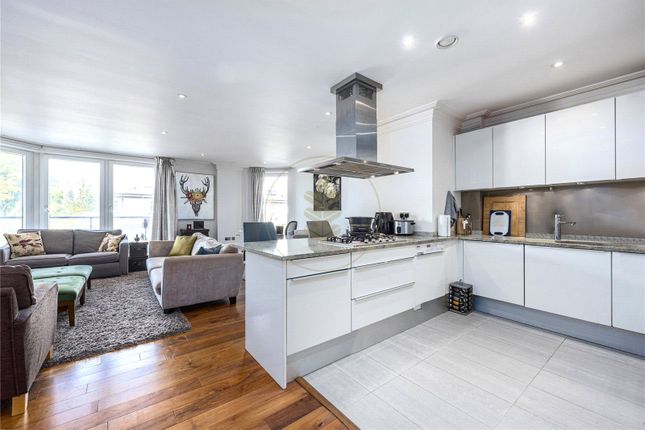 Thumbnail Flat for sale in Hodford Road, Childs Hill, London