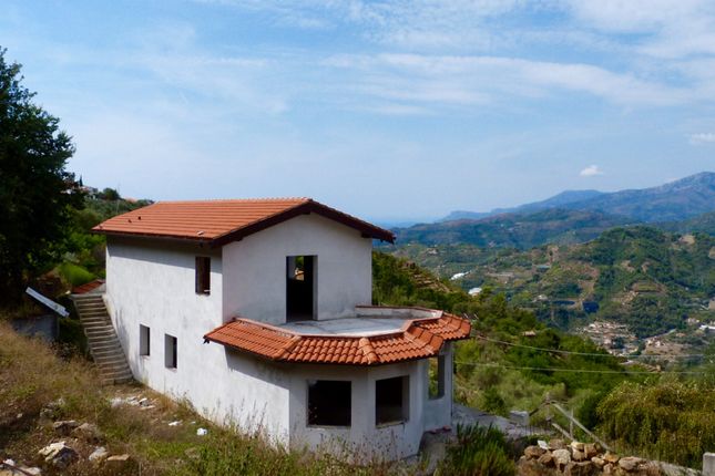 Detached house for sale in San Martino, Soldano, Imperia, Liguria, Italy