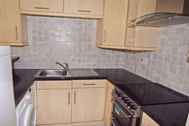 Flat for sale in Adams Way, Alton