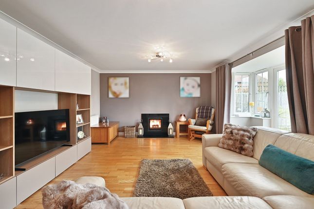 42 Lancaster Close, Ashford photo 2