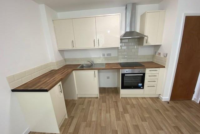 Flat 3, 5a St Johns Road, St. Johns Road, SO30, Southampton photo 4