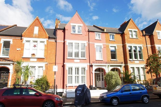 Thumbnail Flat for sale in Drakefield Road, London