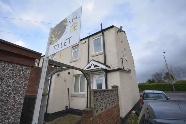 Thumbnail Flat to rent in Front Street, Framwellgate Moor, Durham