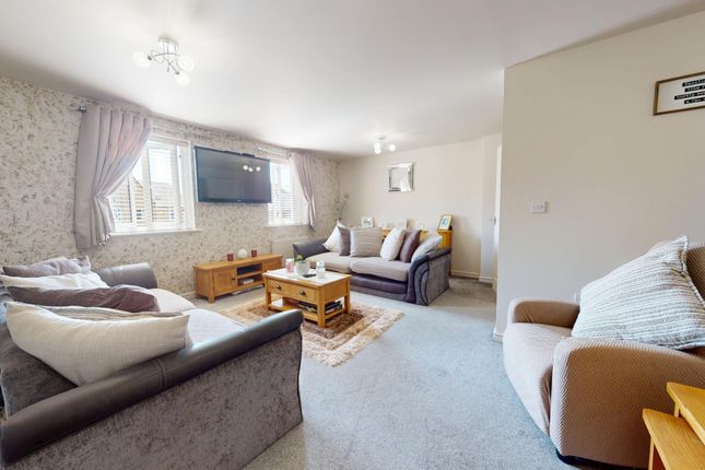 57, Laurens Van Der Post Way, Ashford photo 4