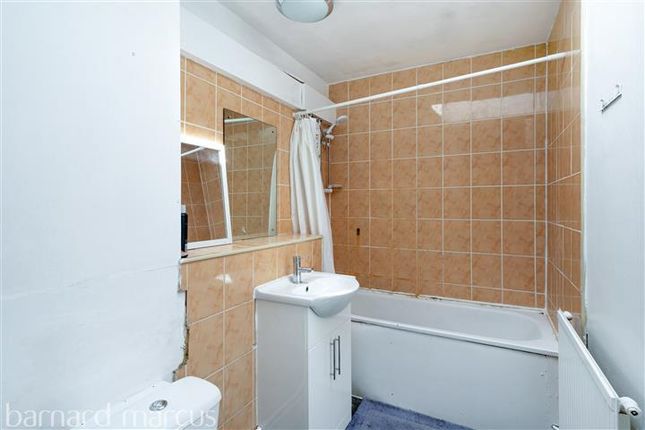 156, Olney Road, London photo 4