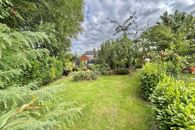 89, Dearne Hall Road, Low Barugh, Barnsley photo 3