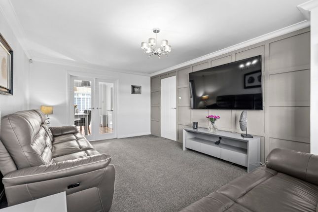 2, Kirkland Close, Darvel photo 4