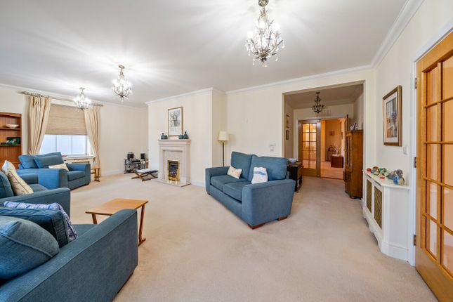 Flat 8, Clearwater House,, Brockwell Avenue, Beckenham photo 4