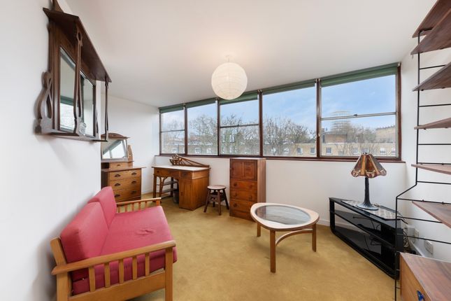 Thumbnail Flat to rent in North Rise, St. Georges Fields, London