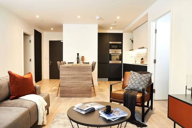 3-bed flat on VL-217,, Vita Living, Circle Square, Manchester, £484,195