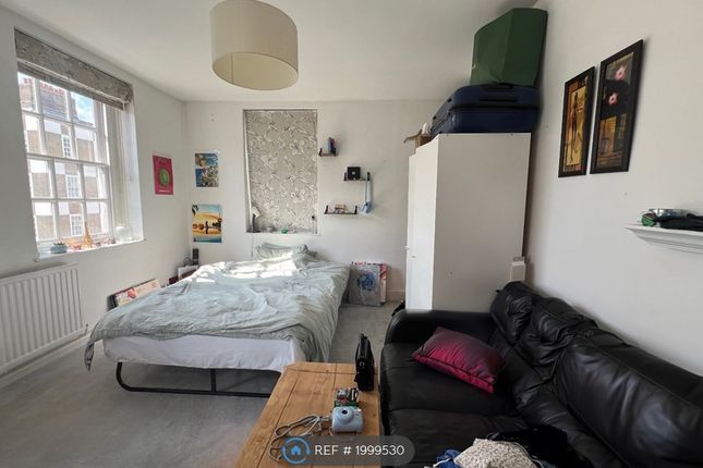 Flat to rent in Tothill House, London