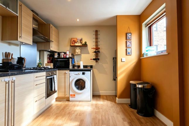 Apt 12, Bronte Woodlands Village, Wakefield photo 4
