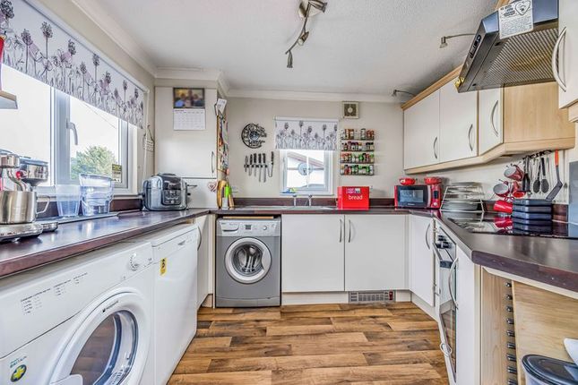 22, Nutbourne Park, Chichester photo 4