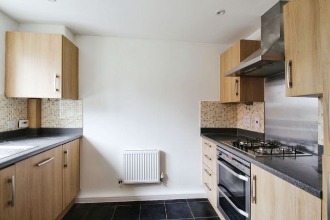 150, Wraysbury Drive, West Drayton photo 2