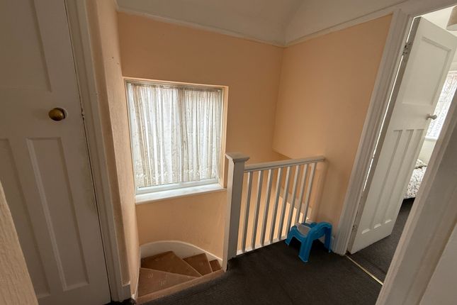 46, Brent Way, Wembley photo 5