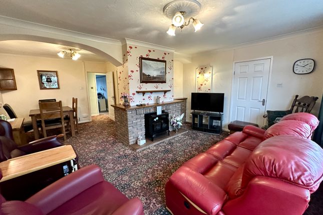 Arnotdale Drive, Cannock photo 4