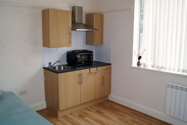 Flat 7, 56 Low Road, DONCASTER photo 2