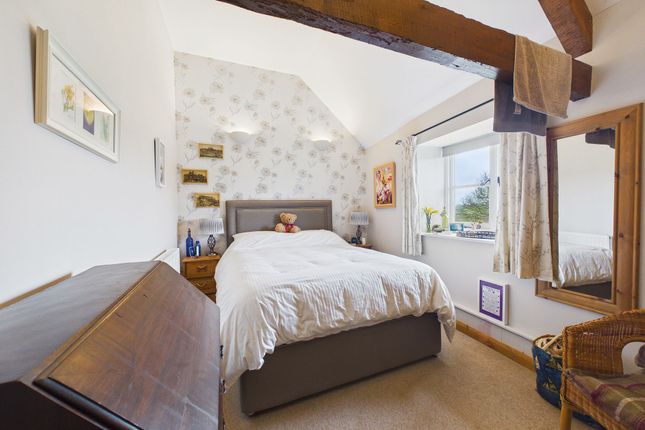 Horseshoe Barn, Crediton photo 3