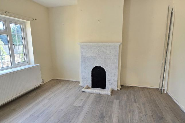 1, Ilbury Close, Reading photo 4