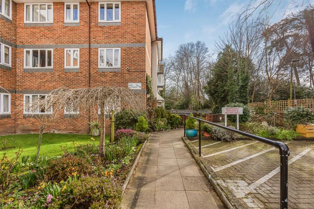 9, St Catherines Court, Bishop's Stortford photo 3