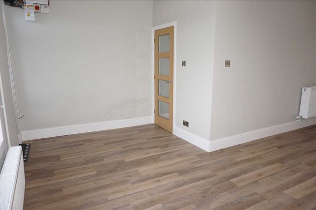 4, Heol-yr-Ysgol, CEFNEITHIN, Llanelli photo 4