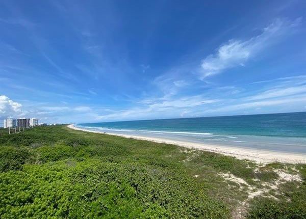 Property for sale in 202 Round Island Place #G, Hutchinson Island, Florida, United States Of America