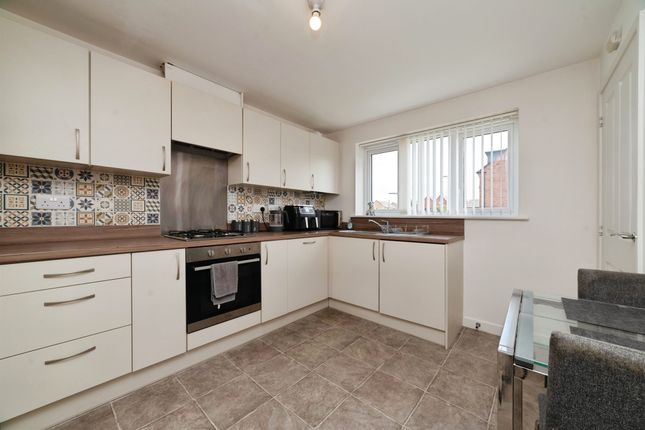 46, Kedrum Road, Hull photo 2