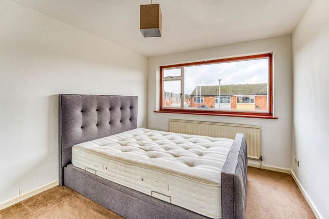 124, Windrush Drive, Leicester photo 4