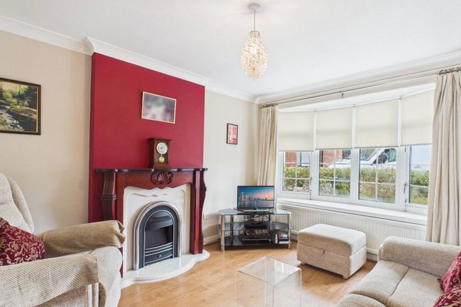 37, Ambergate, Skelmersdale photo 4